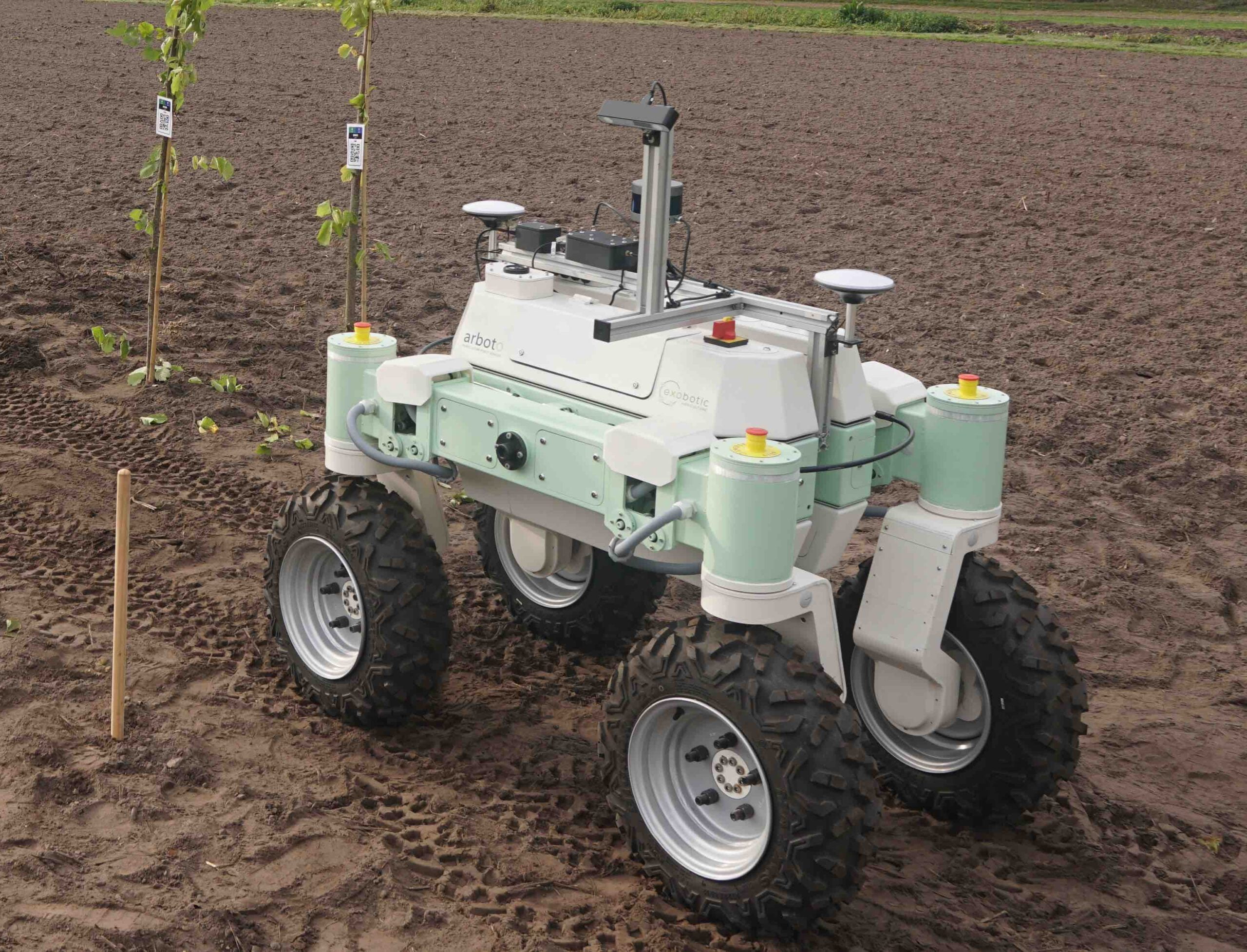 Exobotic Technologies Exobot Land-A2: Customizable Agricultural Robot - view 3