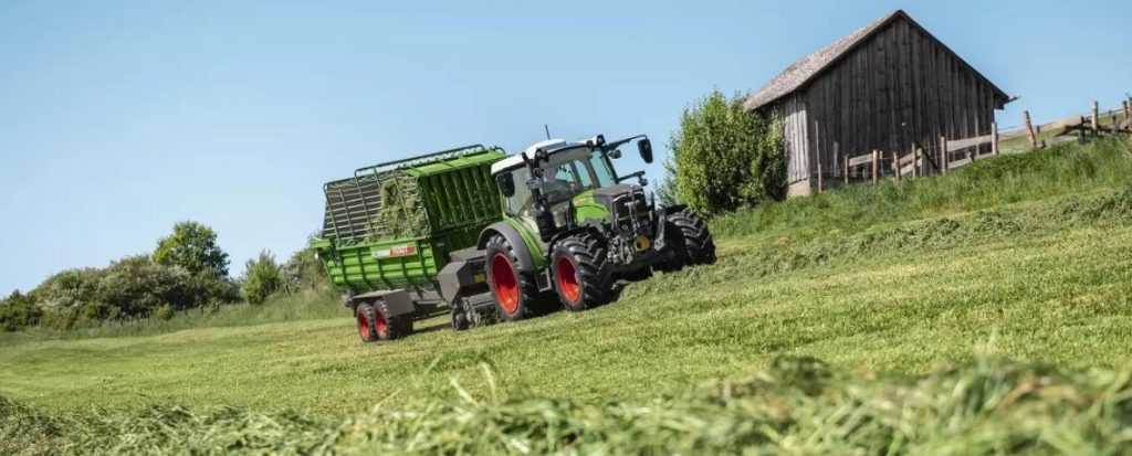 Fendt 200 Vario: Alpine Electric Tractor
