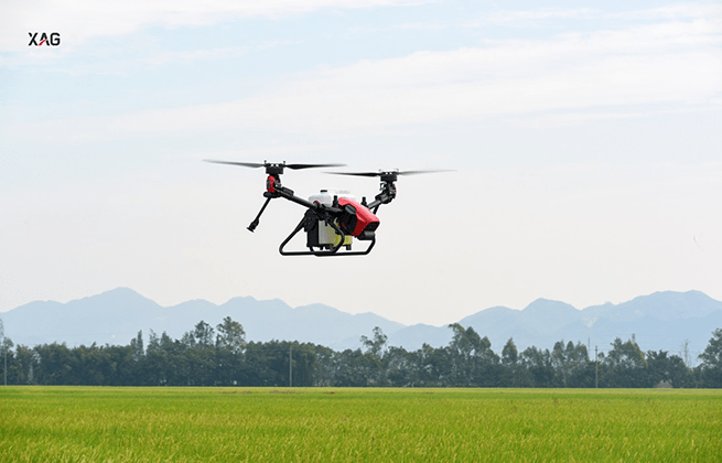 XAG V40: Agricultural Spraying Drone - view 2