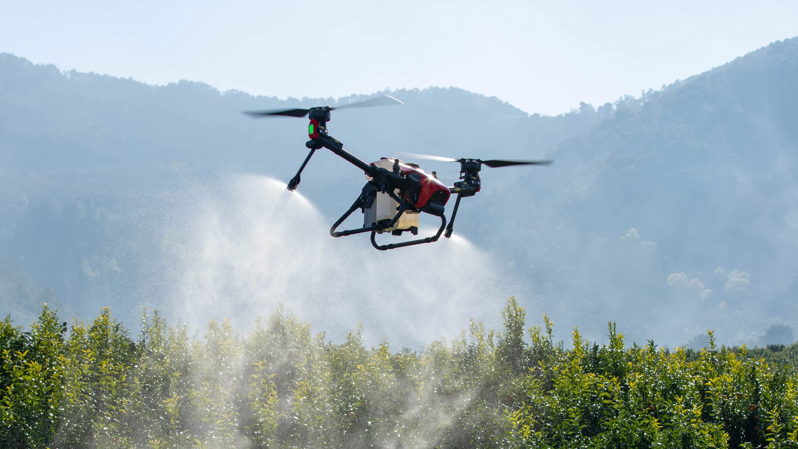 XAG V40: Agricultural Spraying Drone - view 3