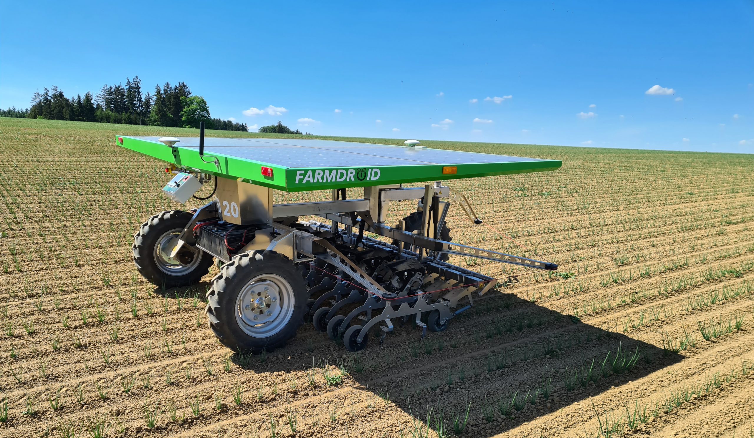 FarmDroid FD20: Autonomous Field Robot - view 3