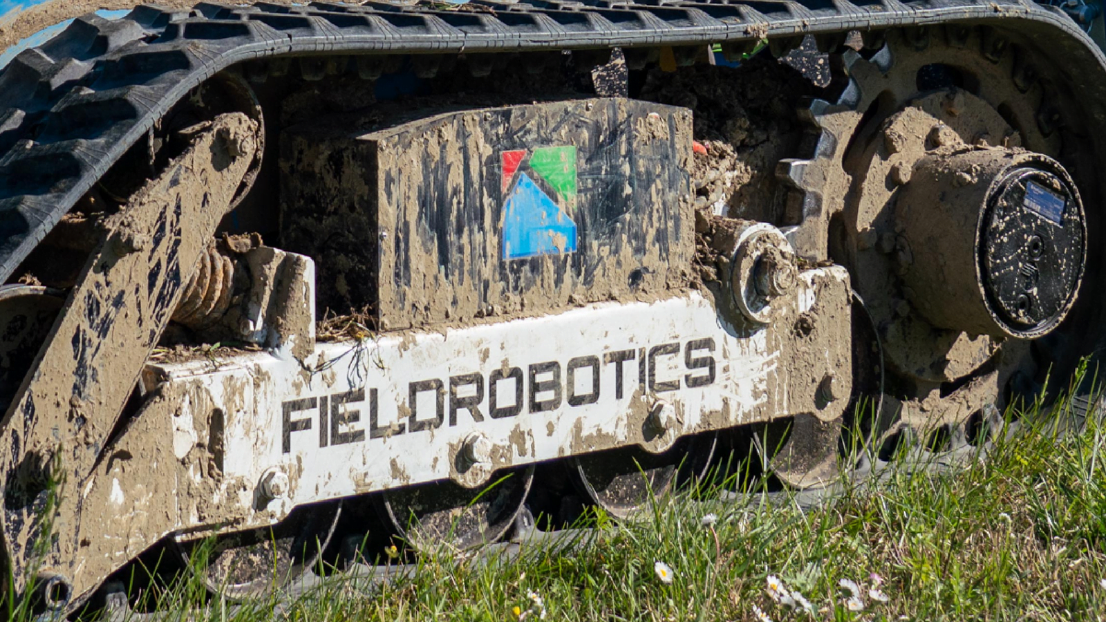 FieldRobotics HammerHead: Autonomous Farm Robot - view 4