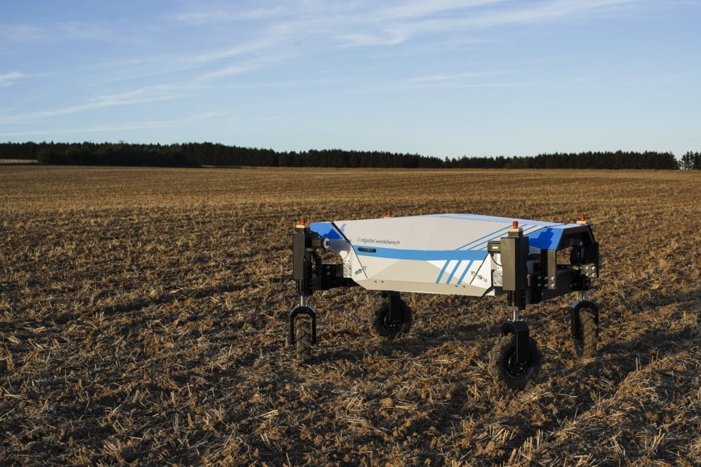 Tipard 1800: Autonomous Crop Management Vehicle - view 2