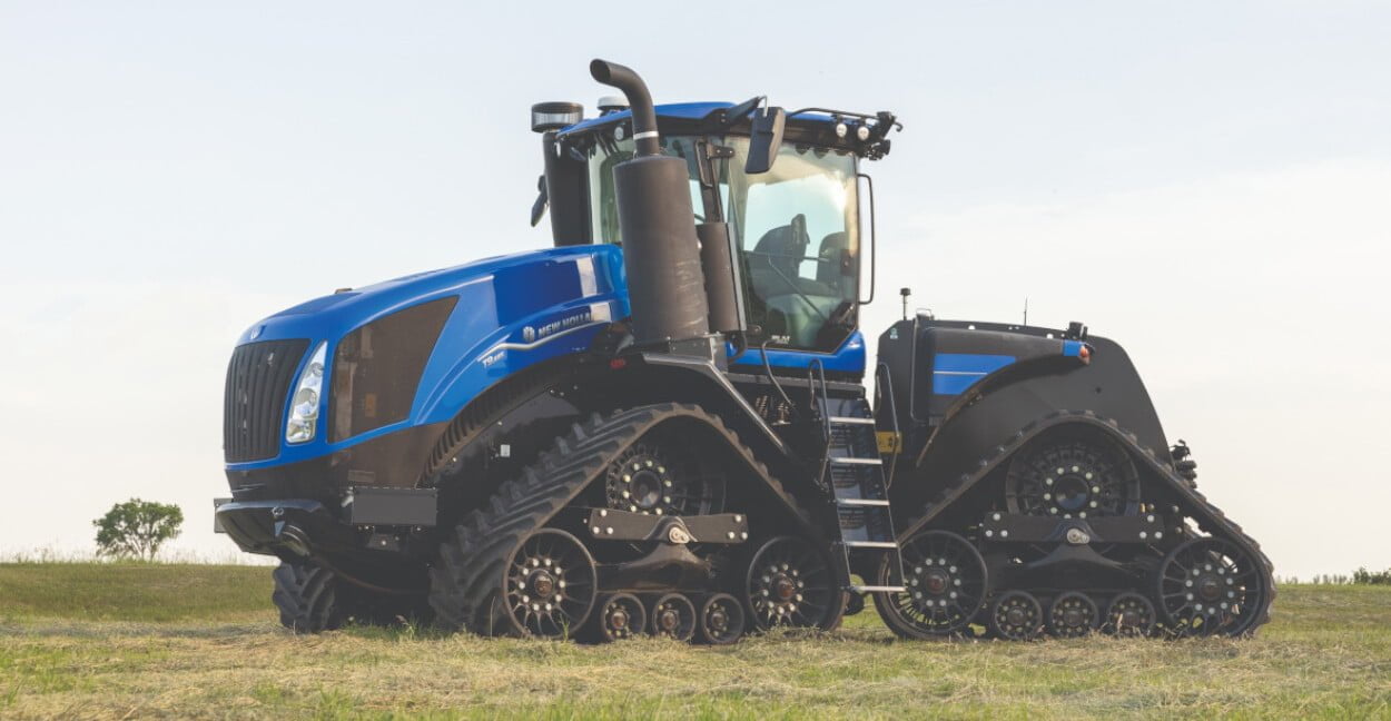 New Holland T9 SmartTrax: Flexible Track Tractor - view 2