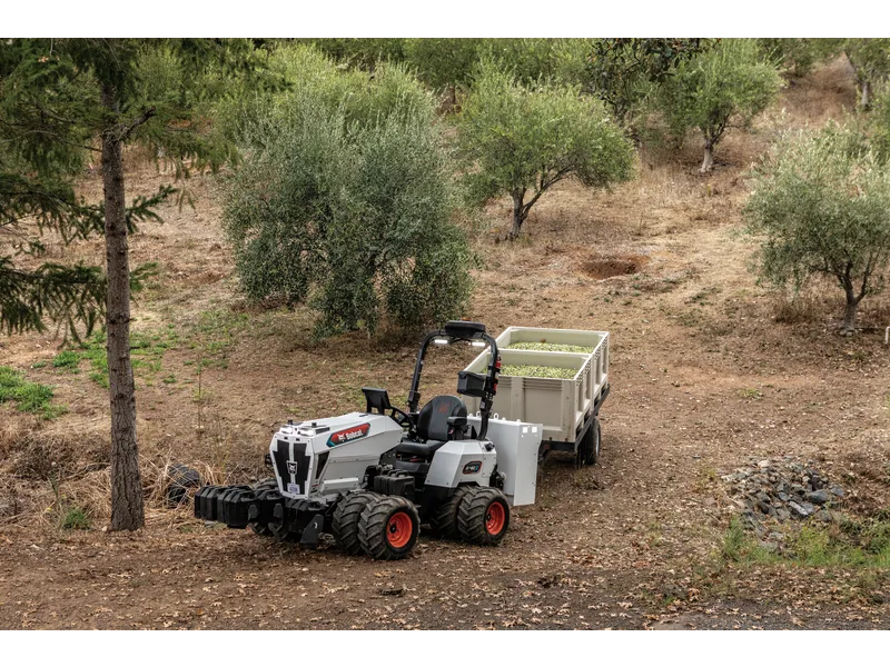 Bobcat AT450X: Autonomous Farm Tractor - view 2