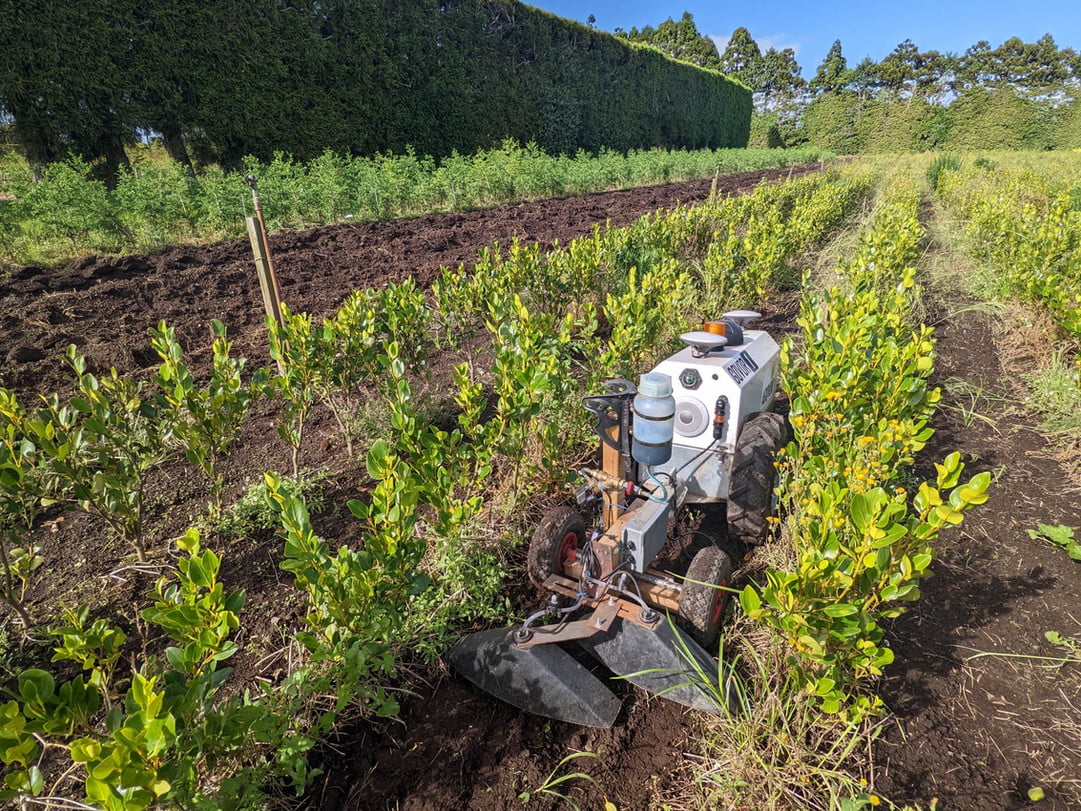 Agovor GOVOR: Autonomous Electric Tractor x - view 2