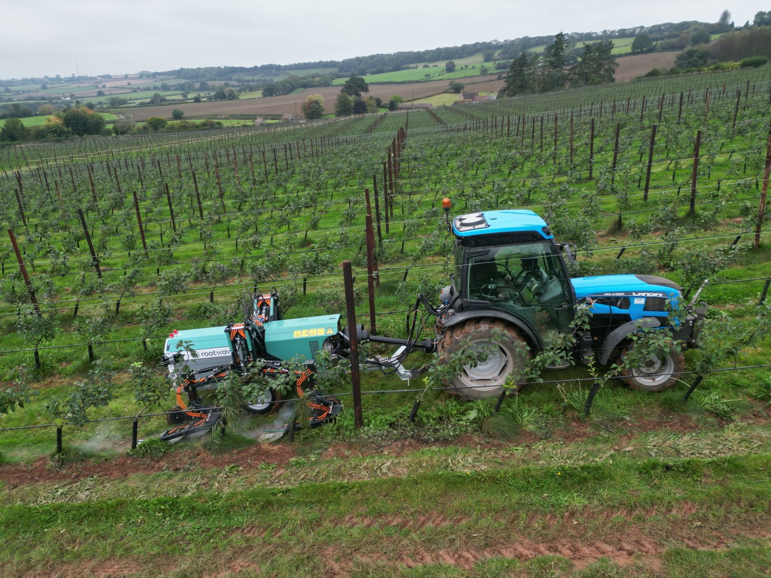 RootWave: Electric Weed Control for Orchards and Vineyards - view 2