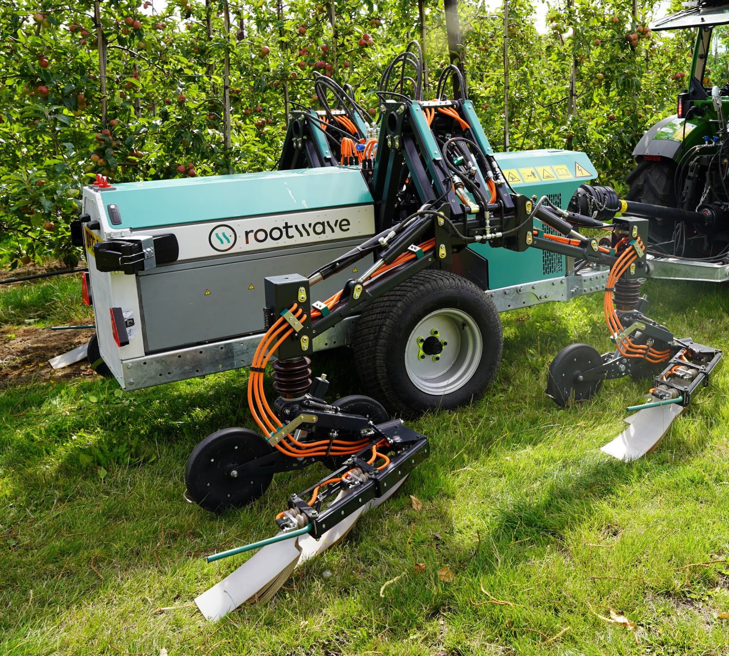 RootWave: Electric Weed Control for Orchards and Vineyards - view 3